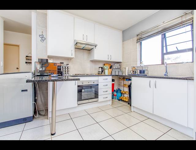 2 BEDROOM APARTMENT FOR SALE IN HONEYDEW
